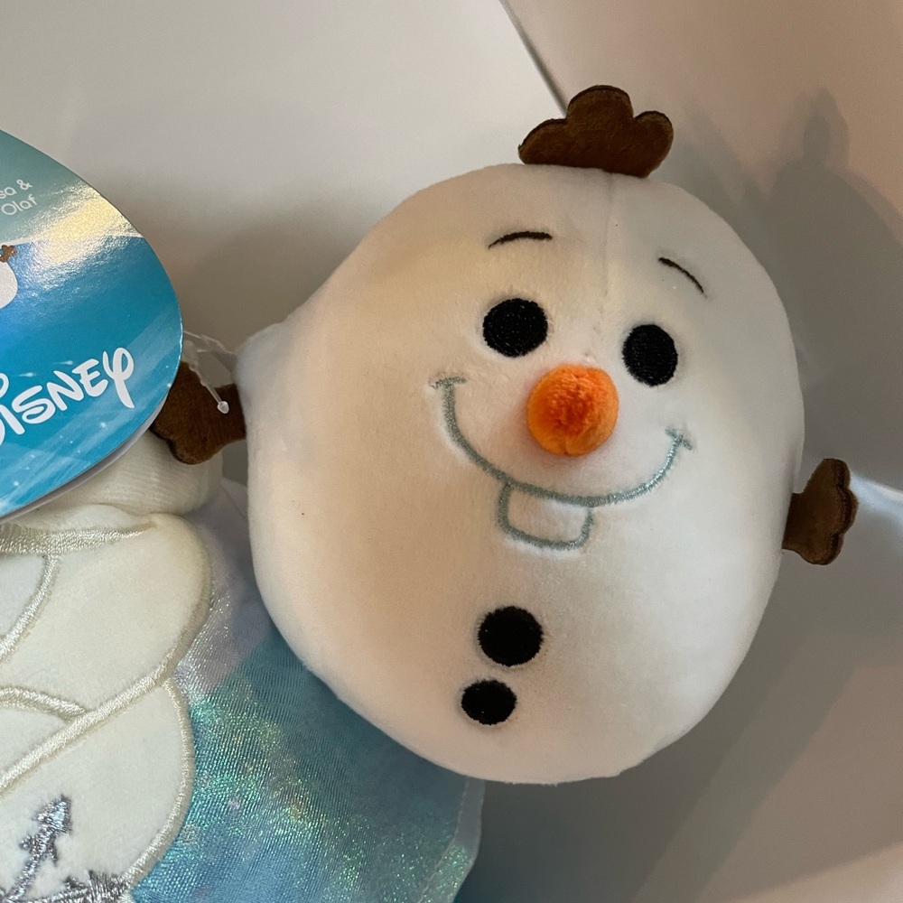 ELSA and OLOF Squishmallow 10 inch - Picture 2 of 5
